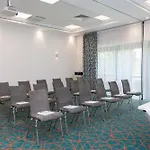 酒店 塔昂斯世界朵纳维尔酒店 4*