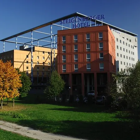 Hotel Trans World Donauwelle