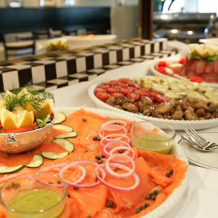 Hotel Trans World Donauwelle