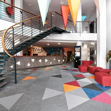 Trans World Donauwelle Hotel