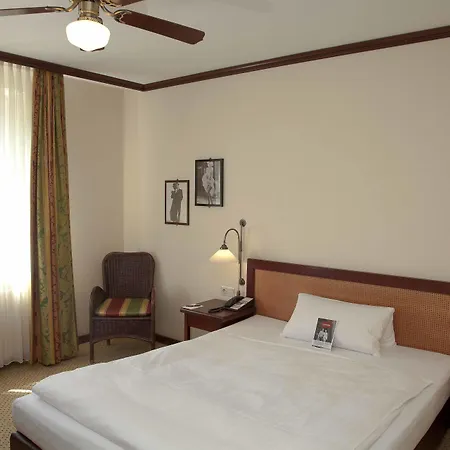 Hotel Trans World Donauwelle