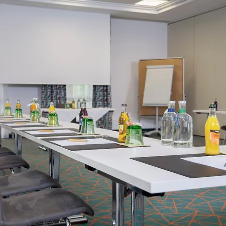 Hotel Trans World Donauwelle Linz