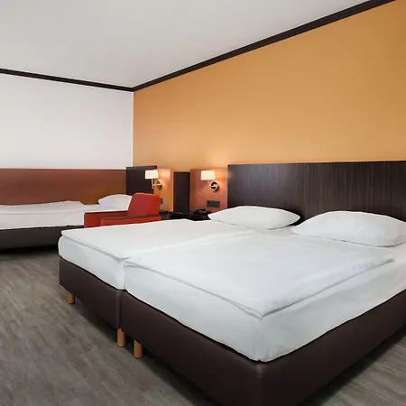 Trans World Donauwelle 4*