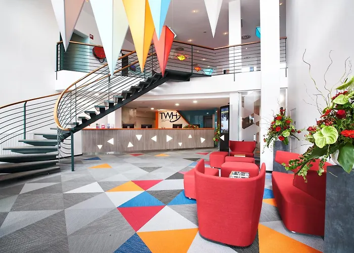 Trans World Donauwelle Otel 4*