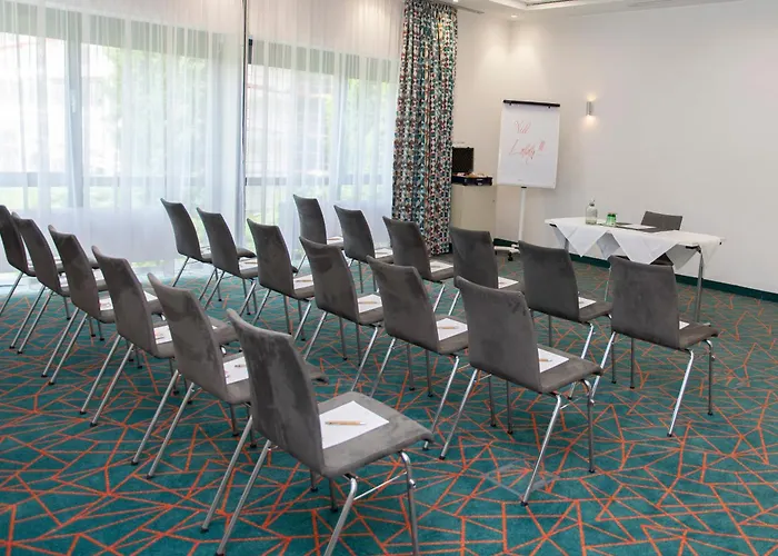 Trans World Donauwelle Otel