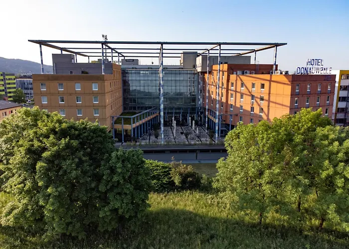 Otel Trans World Donauwelle Linz