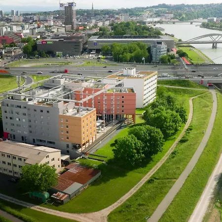 Trans World Donauwelle Отель Линц