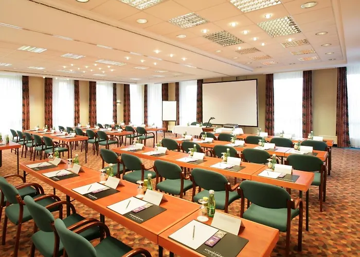 Trans World Donauwelle Отель Линц