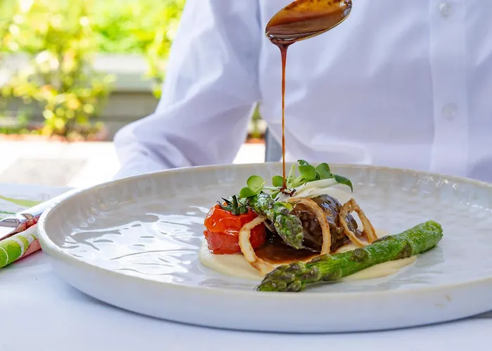 Trans World Donauwelle Отель 4*