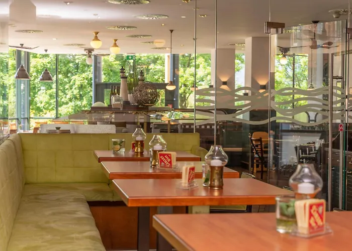 Trans World Donauwelle 4* Линц